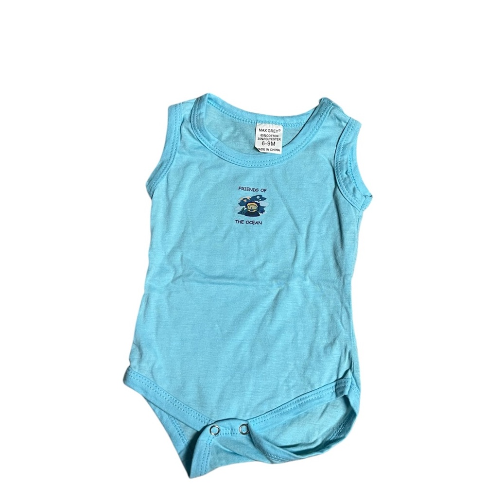 🔵MAX GREY: Unisex baby size 6-9 months, blue “friends of the ocean” onesie🔵